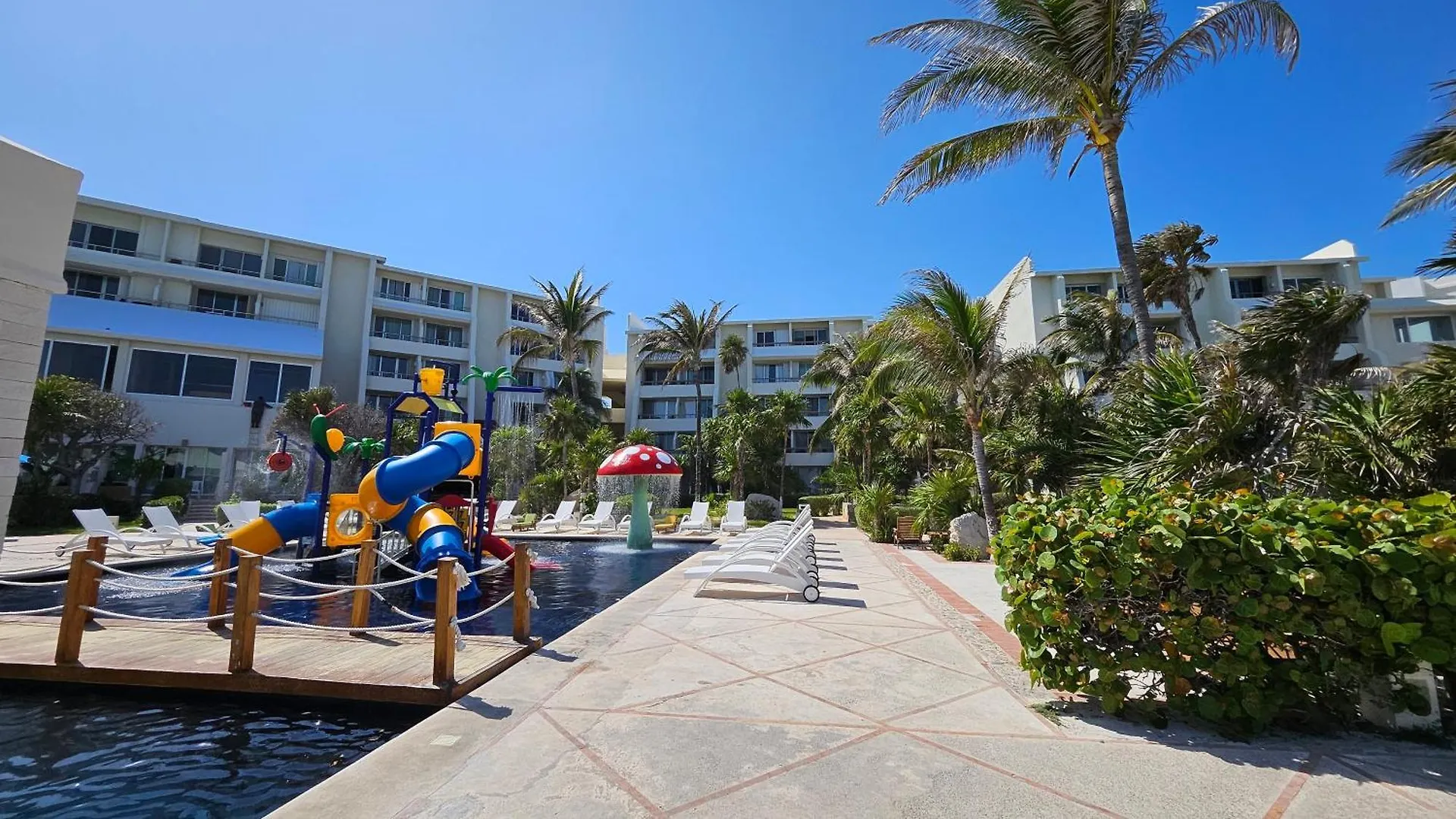 Apartment Front Beach Studio Cancún